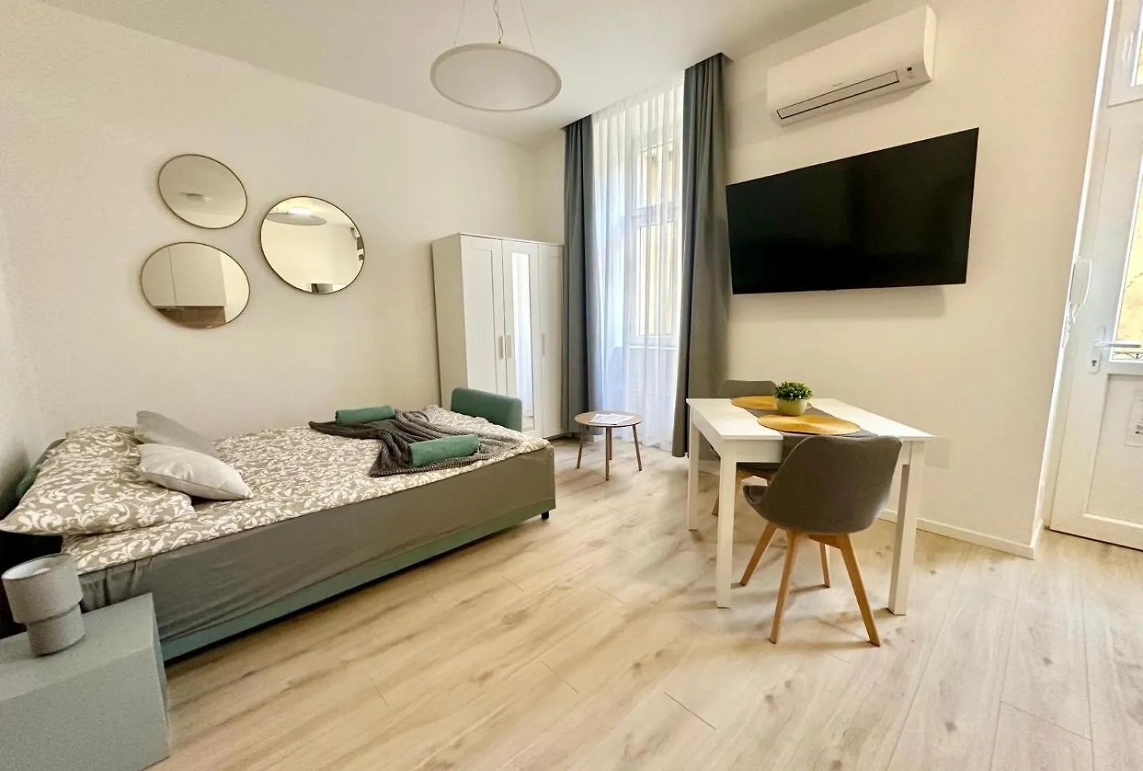Mecset Design Studio Budapest Apartment
