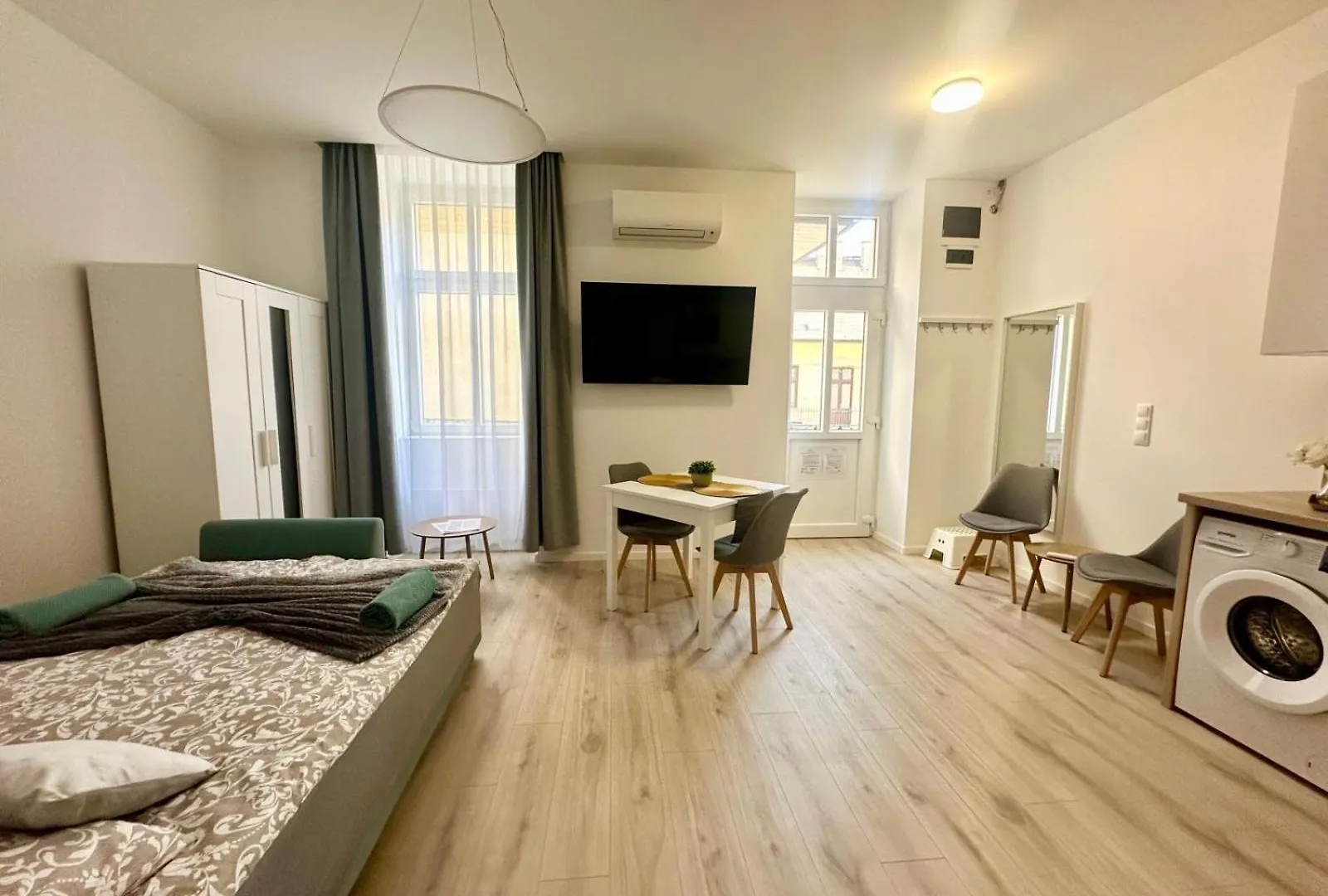 Apartment Mecset Design Studio Budapest